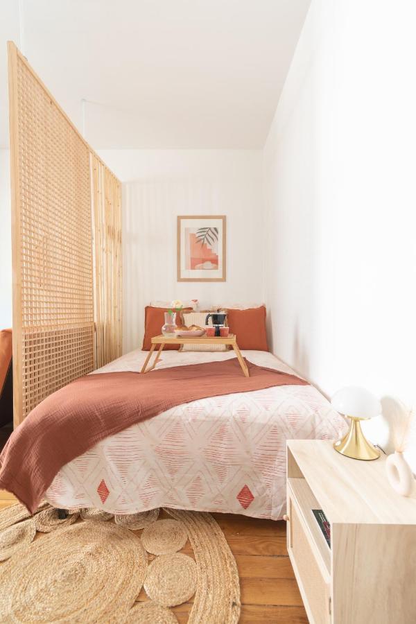 Cosy Et Comfort Studio Equipe A Clichy 5 Min Metro 외부 사진