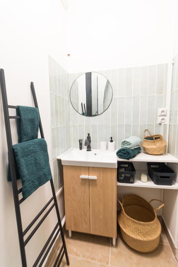 Cosy Et Comfort Studio Equipe A Clichy 5 Min Metro 외부 사진